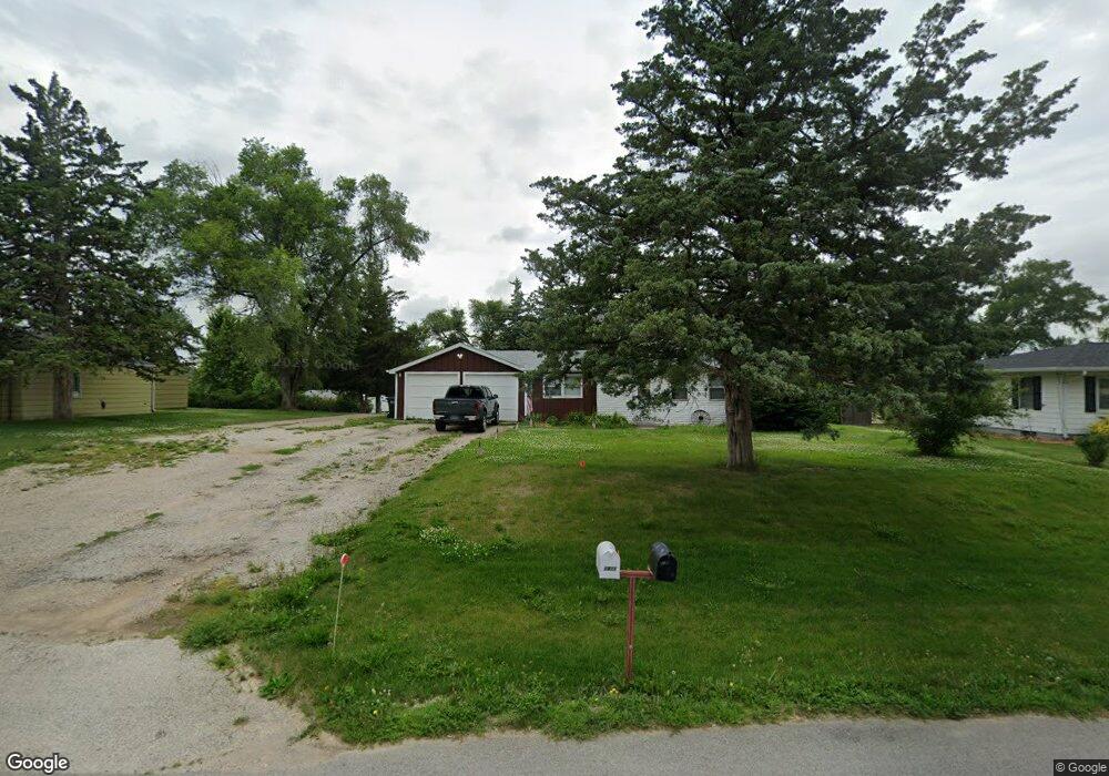 1810 W 48th St, Davenport, IA 52806 - photo 1