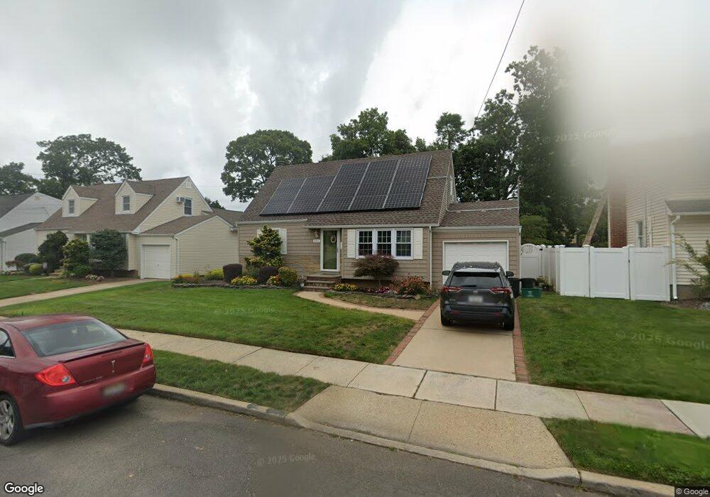 3811 New York Ave, Seaford, NY 11783 - photo 1