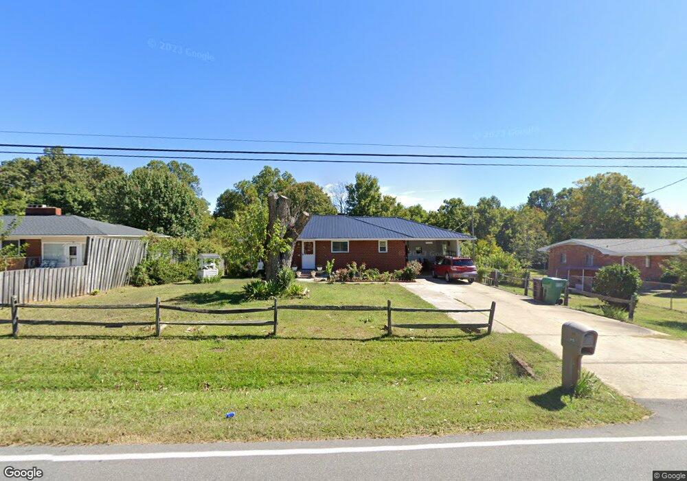 815 Hickory Chapel Rd, High Point, NC 27260 - photo 1