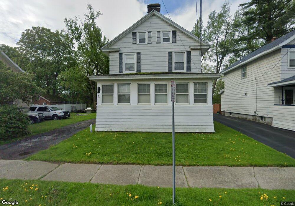 10 Glenwood Rd, Menands, NY 12204 - photo 1