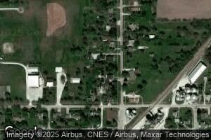 209 N Main St, Roberts, IL 60962