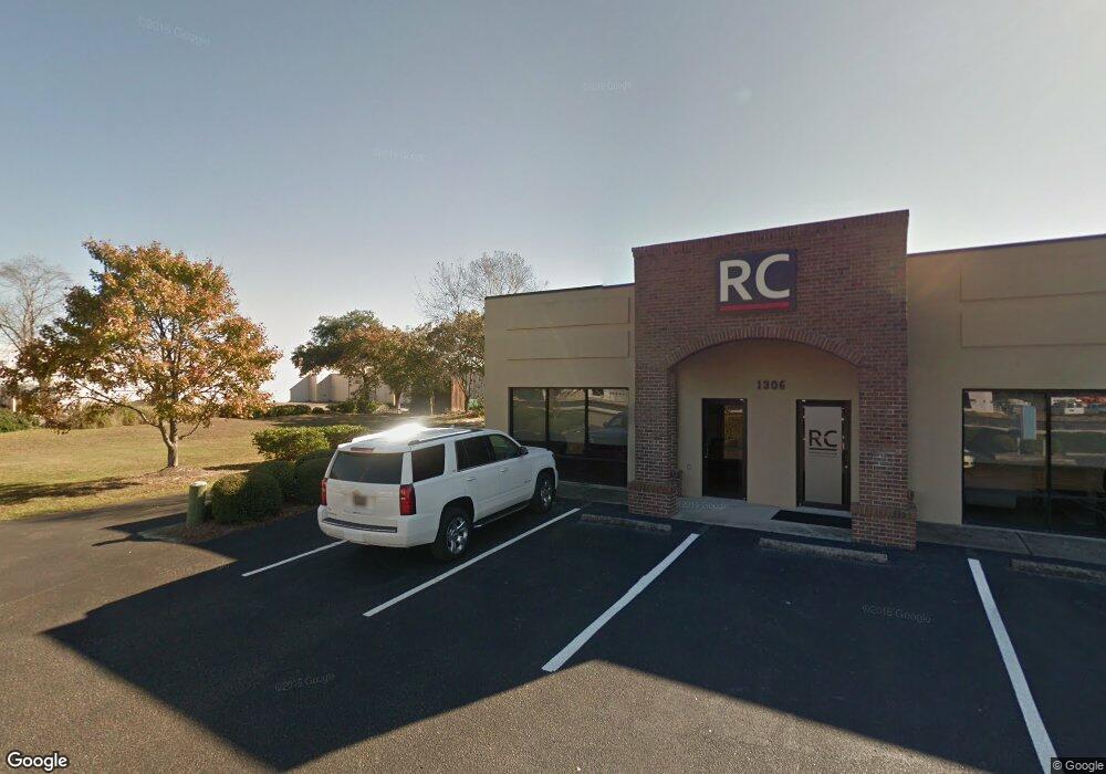 1306 N Oak St, Myrtle Beach, SC 29577 - photo 1