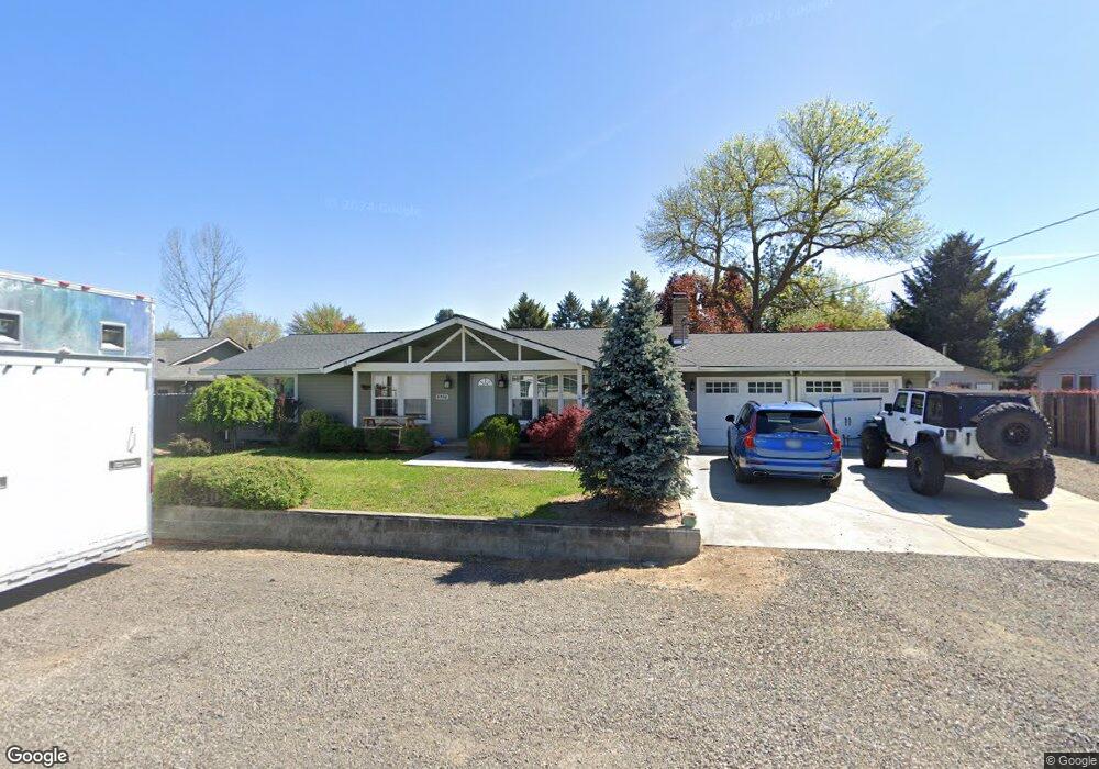 5358 Raymond Way, Central Point, OR 97502 - photo 1