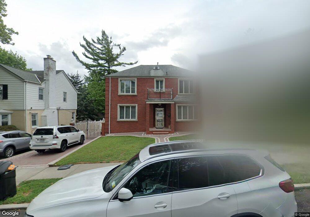 18720 Perth Rd, Jamaica, NY 11432 - photo 1