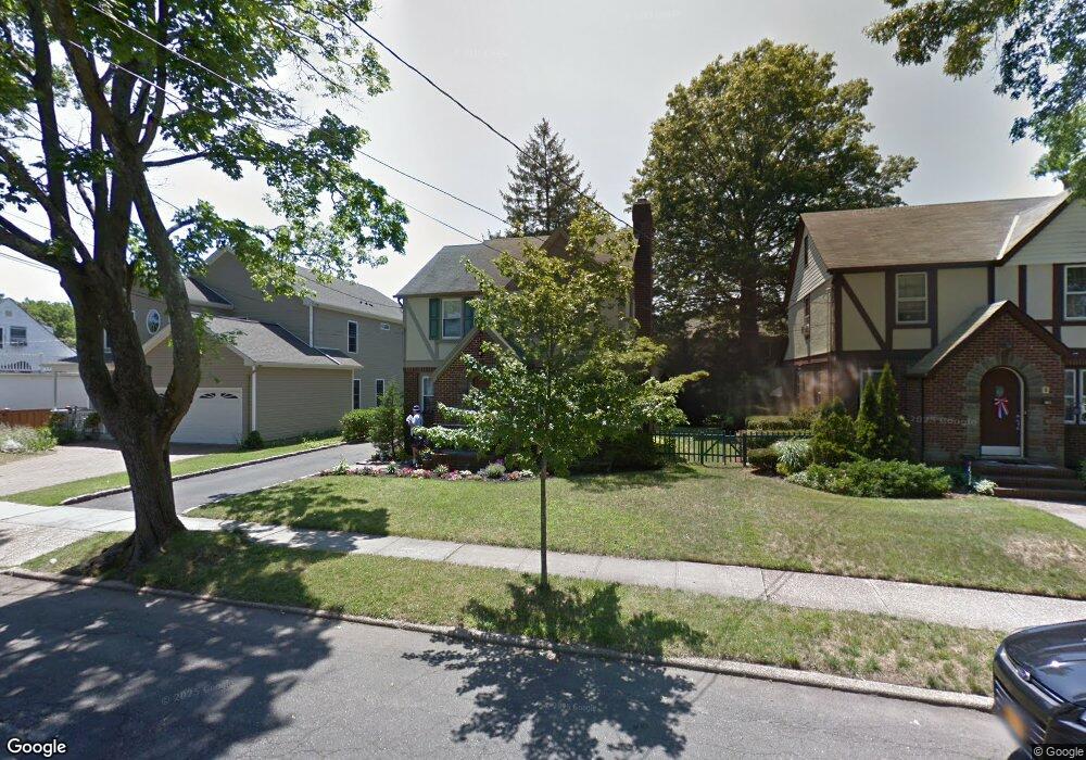 159 White Rd, Mineola, NY 11501 - photo 1