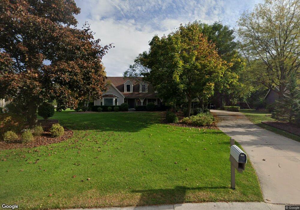 W154N10230 Regency Ct S, Germantown, WI 53022 - photo 1