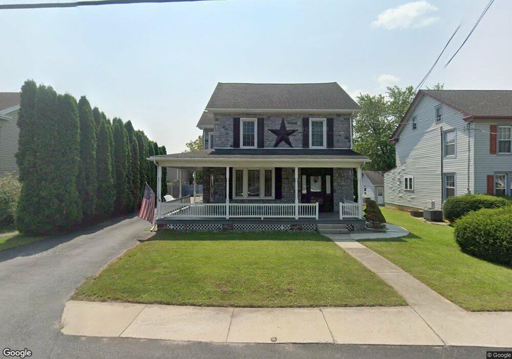 172 E Main St, Leola, PA 17540 - photo 1