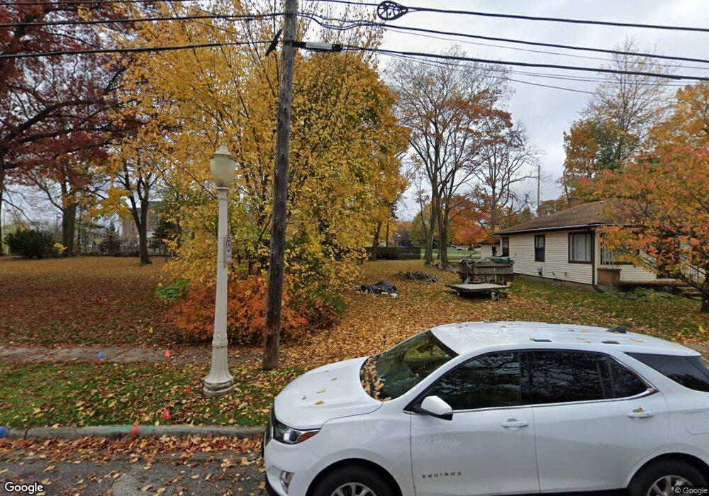 2608 Forest Ave, Lansing, MI 48910 - photo 1