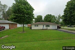325 W Broadway, Witt, IL 62094