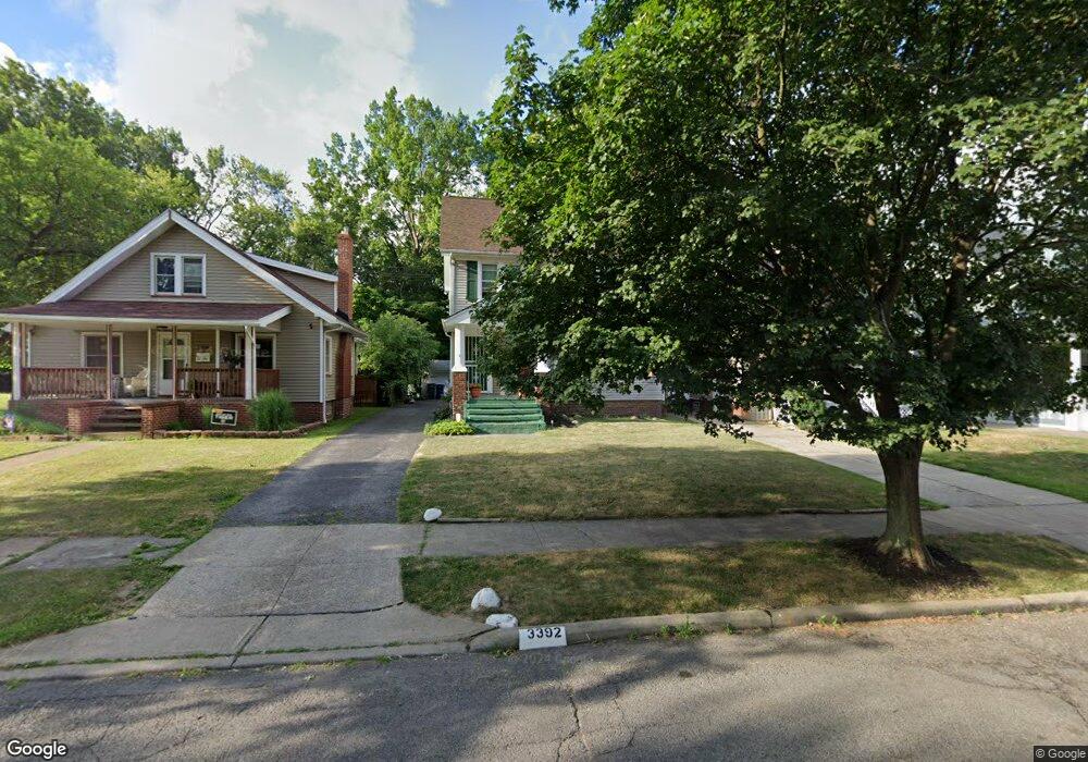 3392 Berkeley Rd, Cleveland, OH 44118 - photo 1