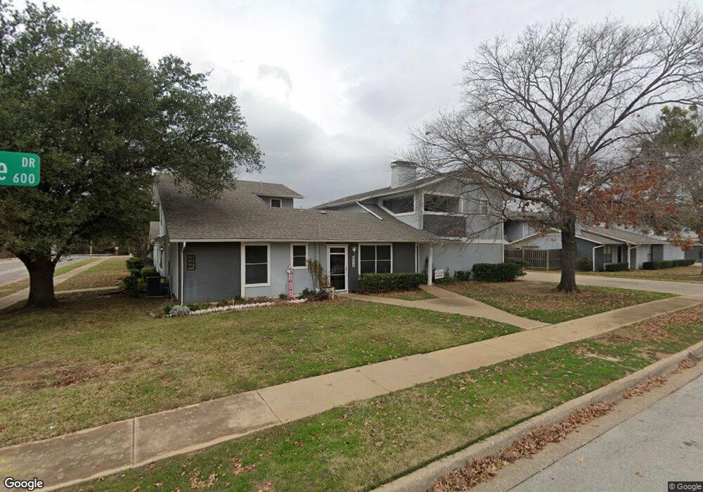 605 Timberline Dr, Hurst, TX 76053 - photo 1