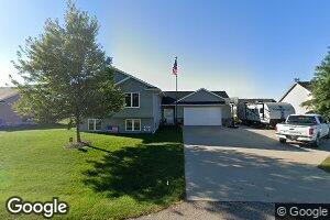 4565 Hunter St, Palo, IA 52324