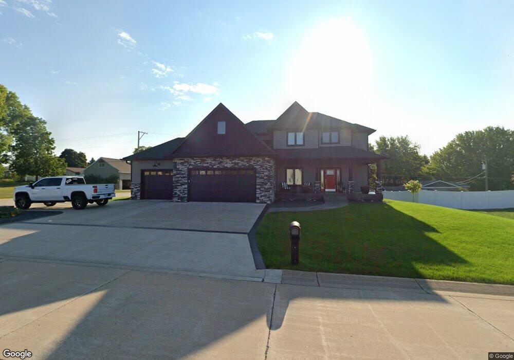1397 Crestview Dr, Winona, MN 55987 - photo 1