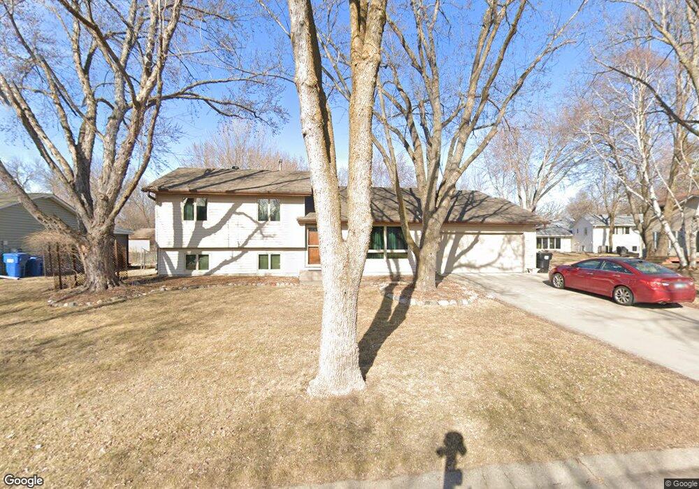 10299 Yorktown Ln N, Maple Grove, MN 55369 - photo 1
