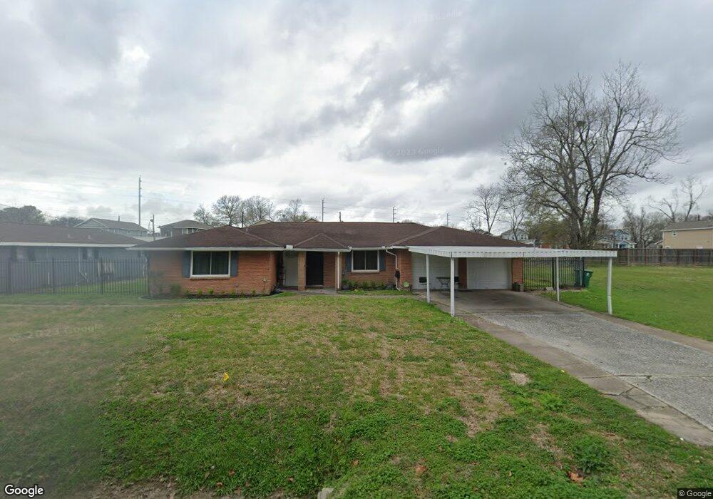 7723 Willow St, Houston, TX 77088 - photo 1