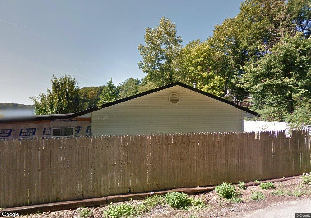 7664 N Balsam Ln, New Carlisle, IN 46552 - photo 1