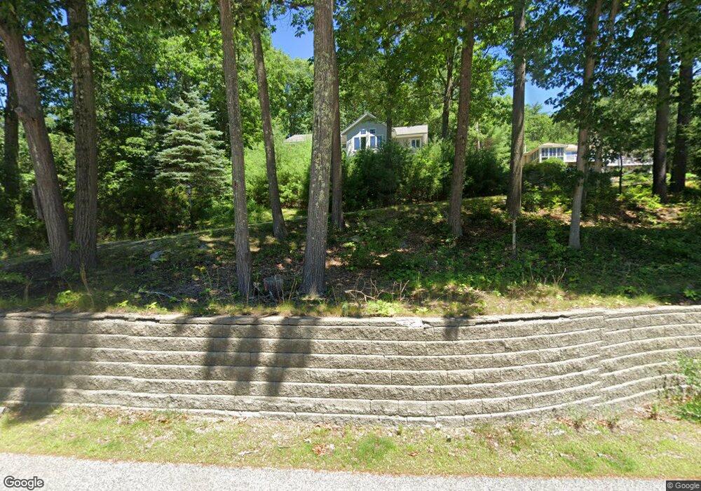 74 Pleasant St, Meredith, NH 03253 - photo 1