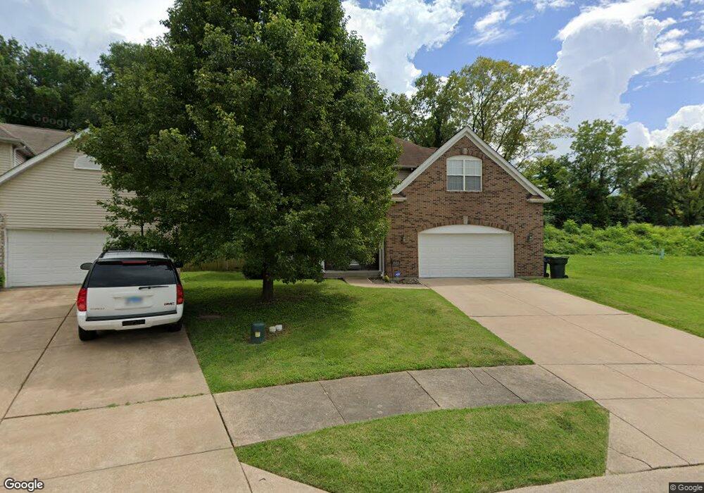 4524 Kingston Ct, Saint Louis, MO 63115 - photo 1