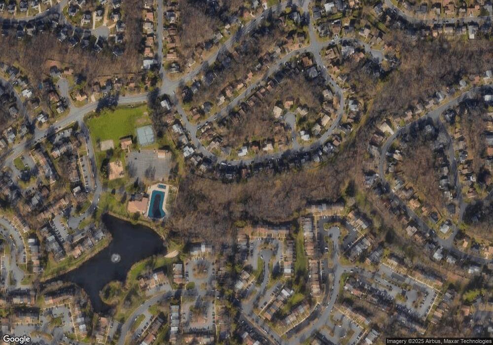 320 Avondale Dr, Sterling, VA 20164 - photo 1