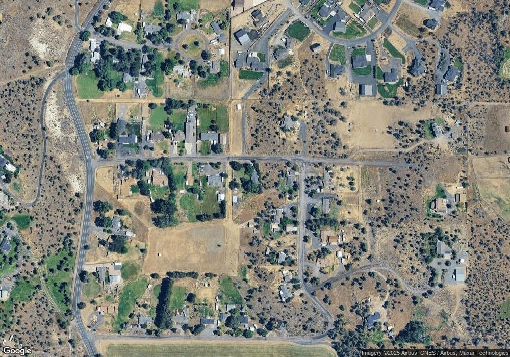 3880 NW Xavier Ave, Redmond, OR 97756 - photo 1