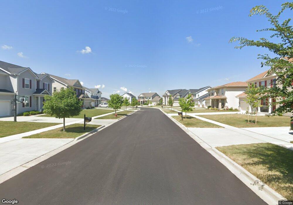 101 Monterey Cir, Algonquin, IL 60102 - photo 1