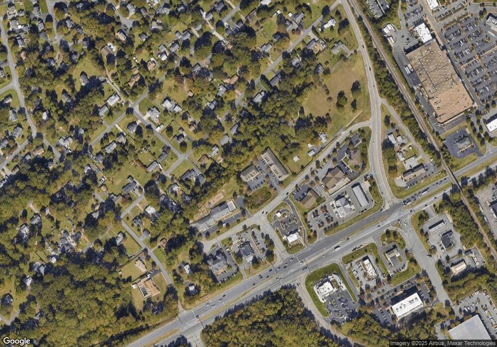 9113 Dickey Dr, Mechanicsville, VA 23116 - photo 1