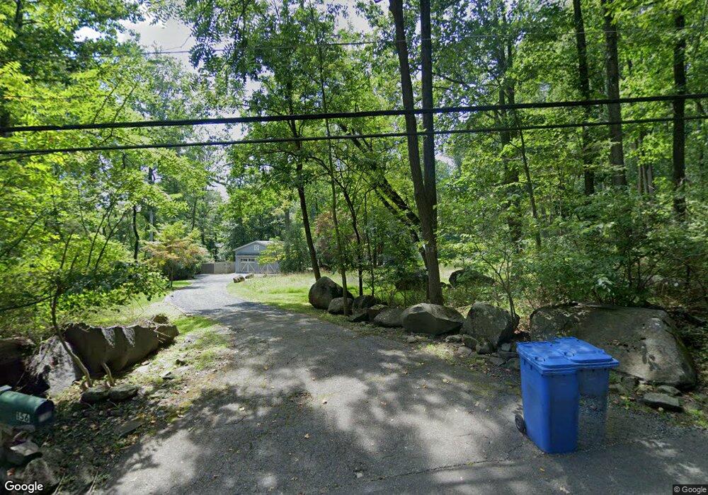 156 Lindbergh Rd, Hopewell, NJ 08525 - photo 1