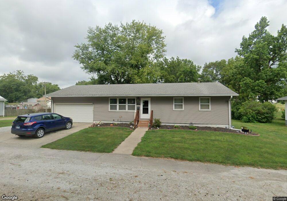 121 N Morgan St, Virginia, IL 62691 - photo 1
