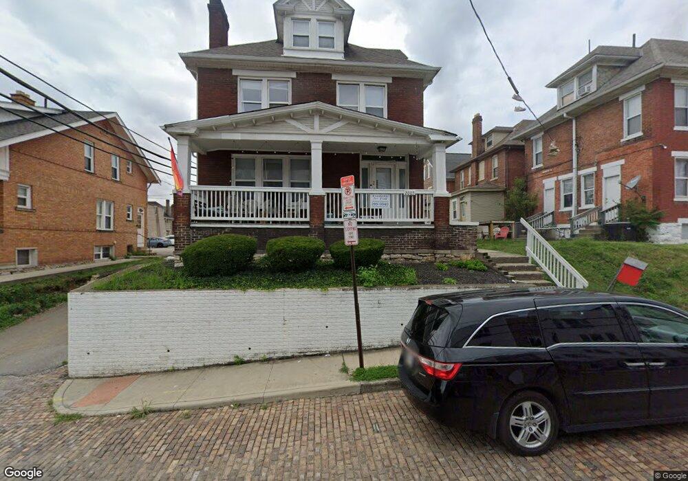 2005 Waldeck Ave, Columbus, OH 43201 - photo 1