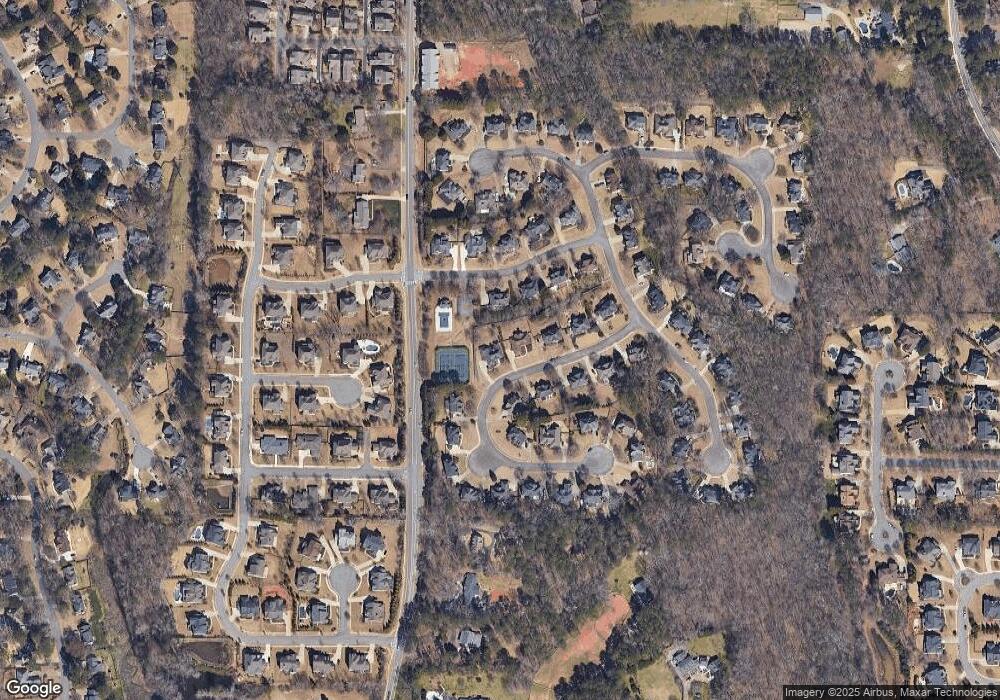 5045 Jonquilla Dr, Alpharetta, GA 30004 - photo 1