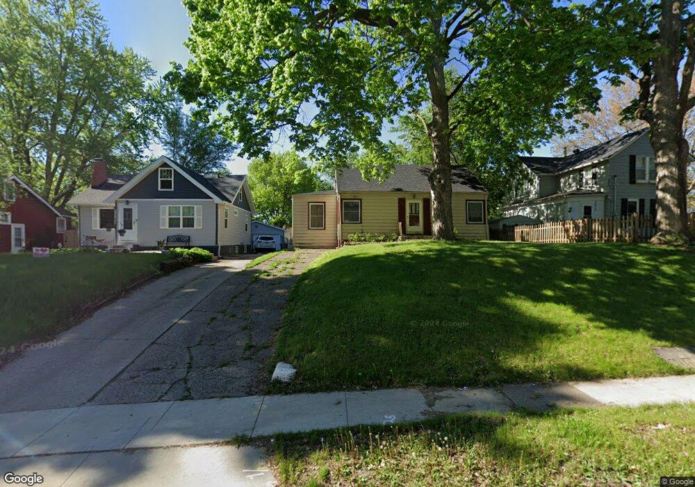 5636 University Ave, Des Moines, IA 50311 - photo 1