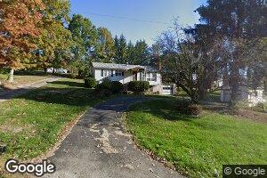 528 Hawkeye Rd, Scottdale, PA 15683