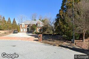 5020 Guilford Forest Dr SW, Atlanta, GA 30331