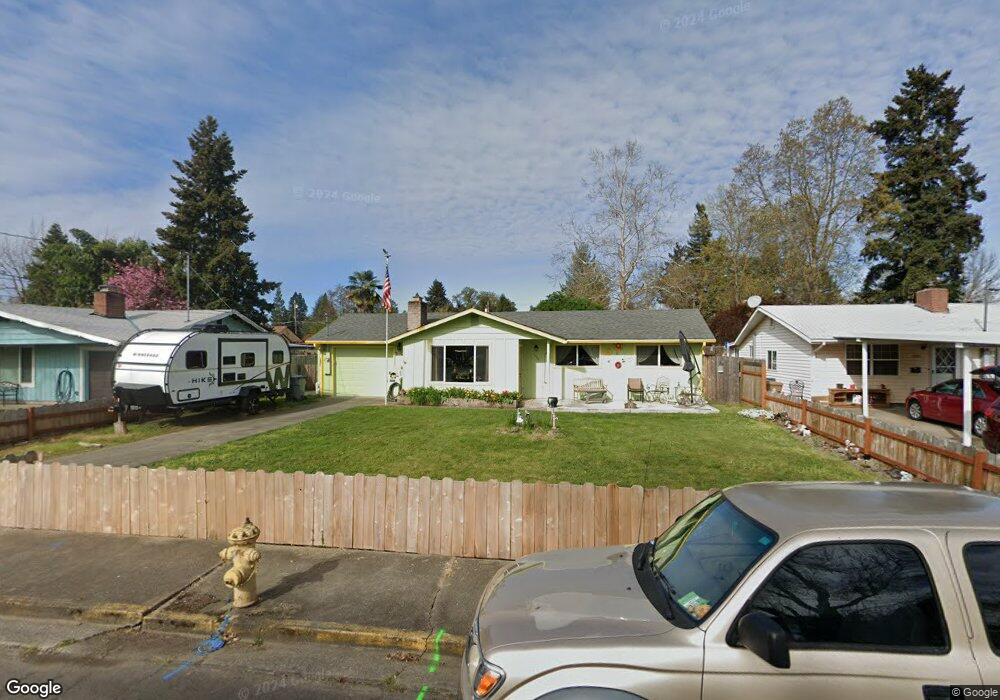 1036 SE Fern St, Grants Pass, OR 97526 - photo 1