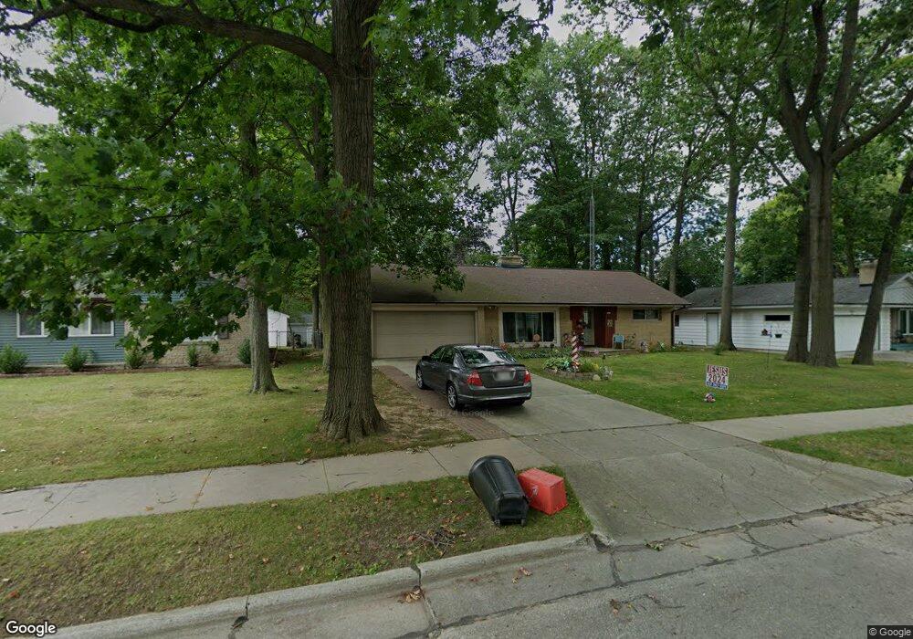 1310 N 23rd St, Manitowoc, WI 54220 - photo 1