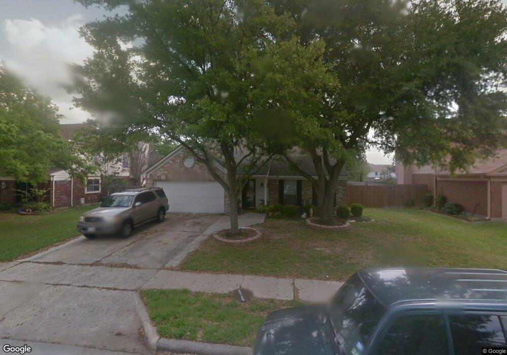 4005 Spring Branch Dr E unit E, Pearland, TX 77584 - photo 1