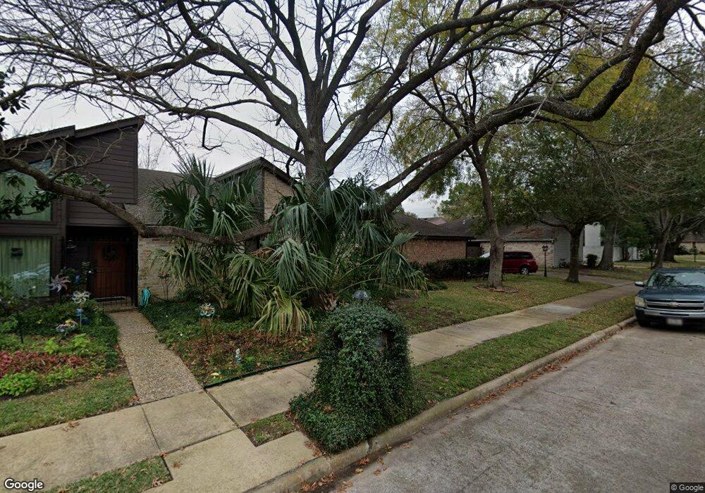10347 Chevy Chase Dr, Houston, TX 77042 - photo 1