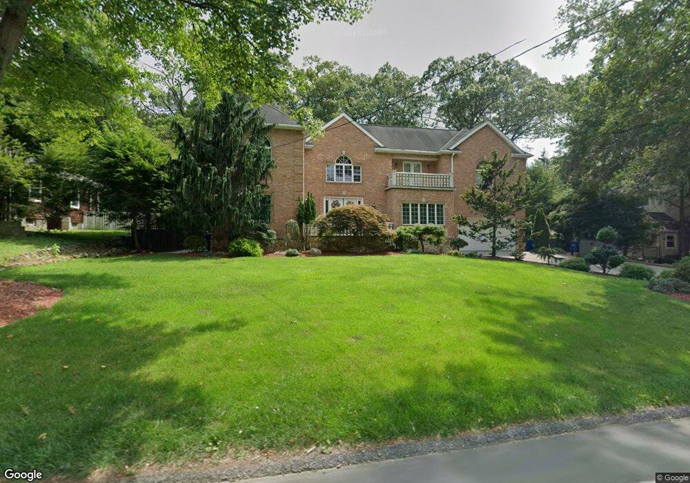 908 Franklin Ave, Franklin Lakes, NJ 07417 - photo 1