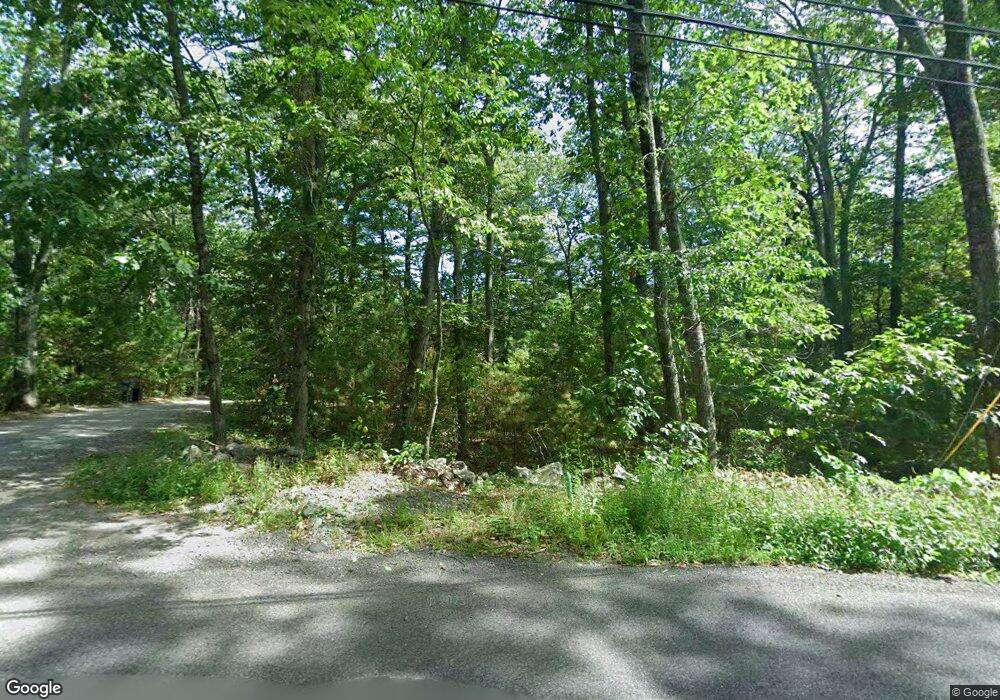 63 Walnut St, Plainville, MA 02762 - photo 1