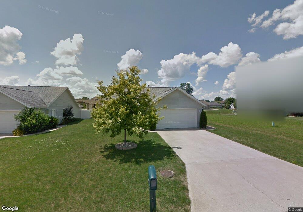 309 Heritage Cir, Bucyrus, OH 44820 - photo 1