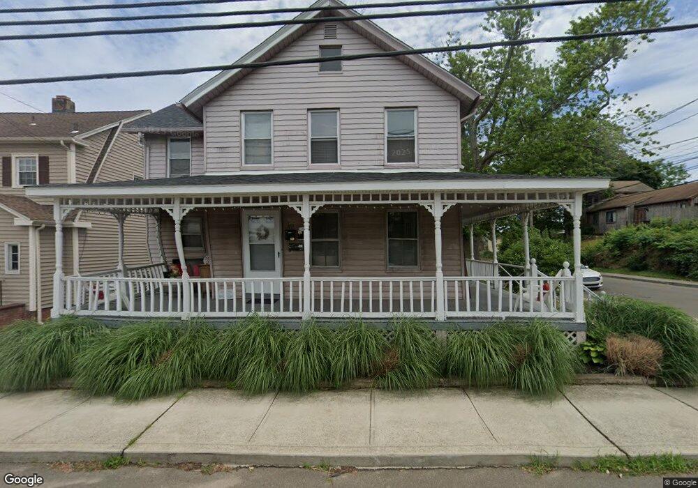 453 Lighthouse Rd, New Haven, CT 06512 - photo 1