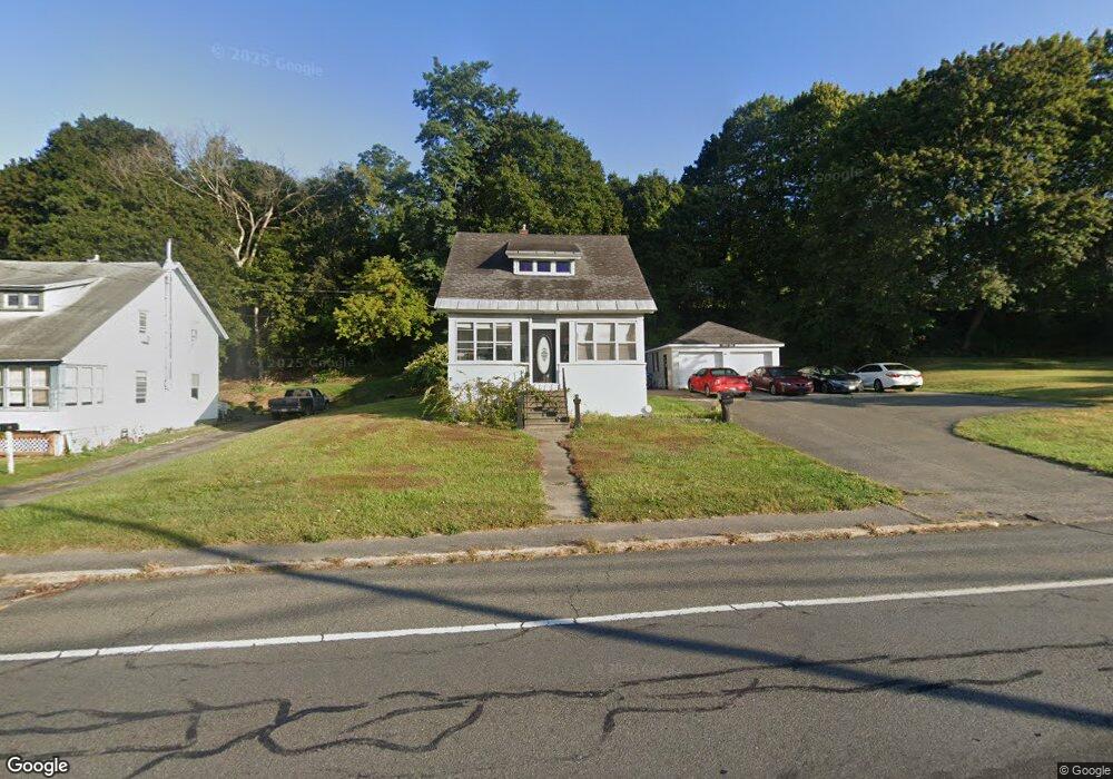 572 W Housatonic St, Pittsfield, MA 01201 - photo 1