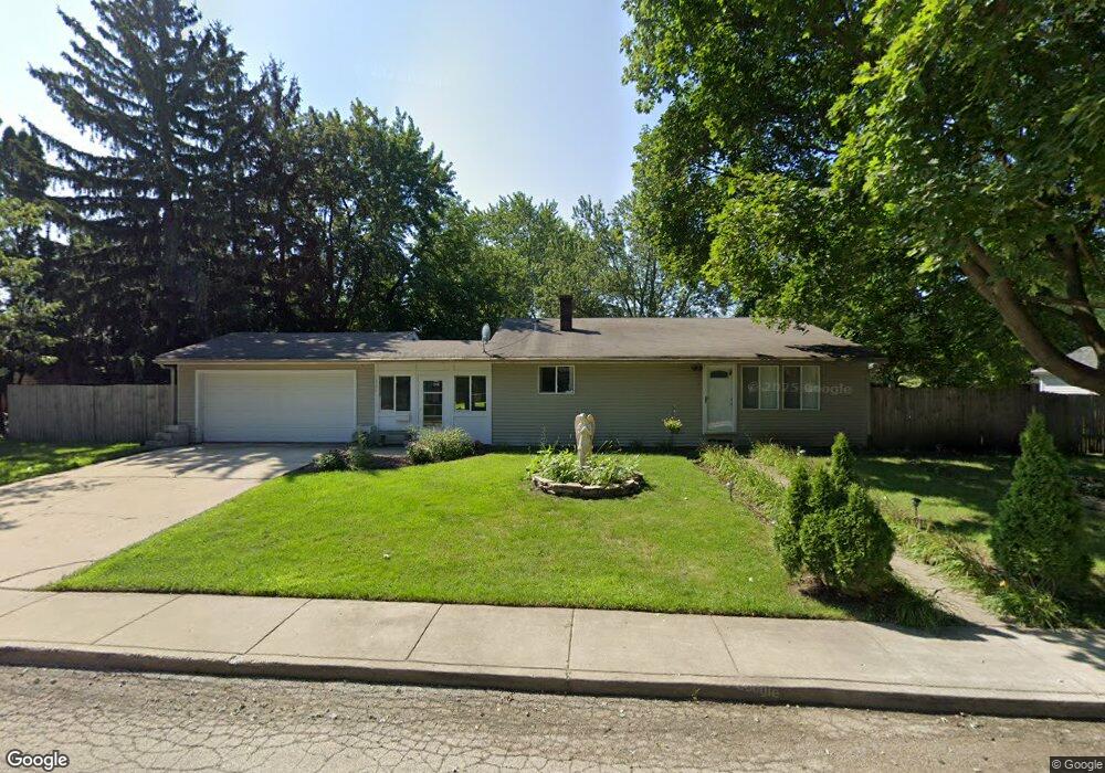 1321 Sacramento Dr, Carpentersville, IL 60110 - photo 1