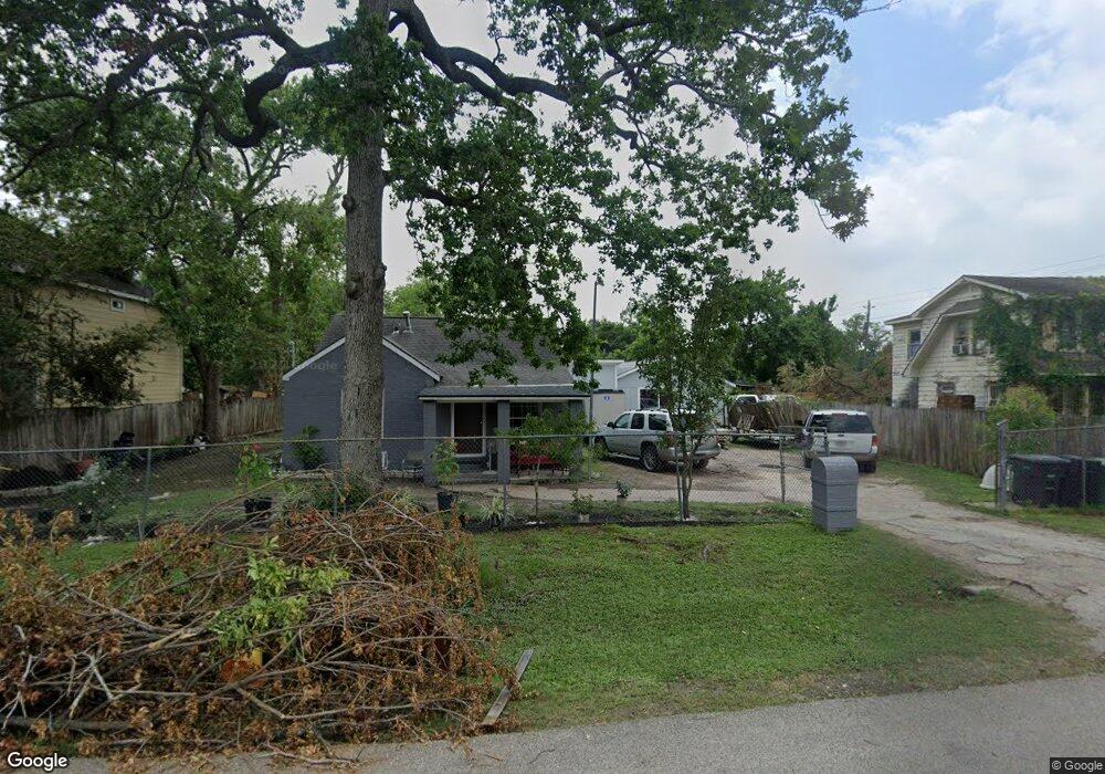410 Plymouth St, Houston, TX 77022 - photo 1