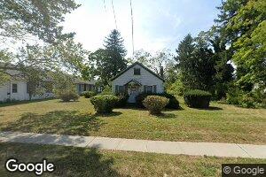 355 Peconic Ln, Peconic, NY 11958