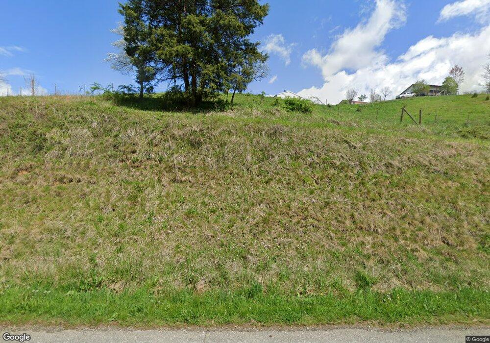 132 Penland Dr, Burnsville, NC 28714 - photo 1