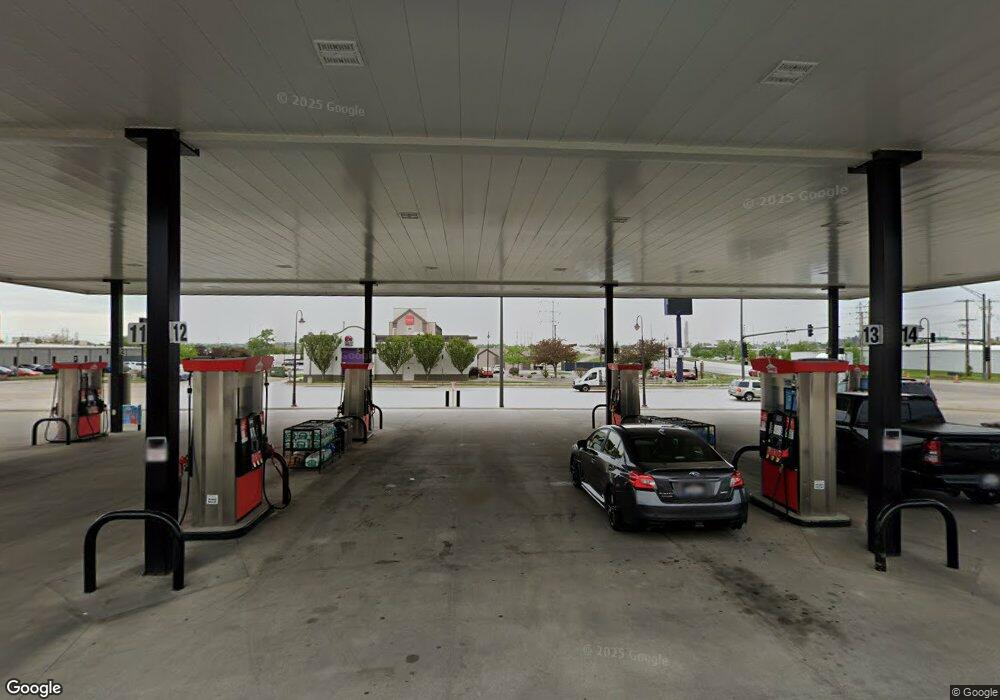 560 33rd Ave SW, Cedar Rapids, IA 52404 - photo 1