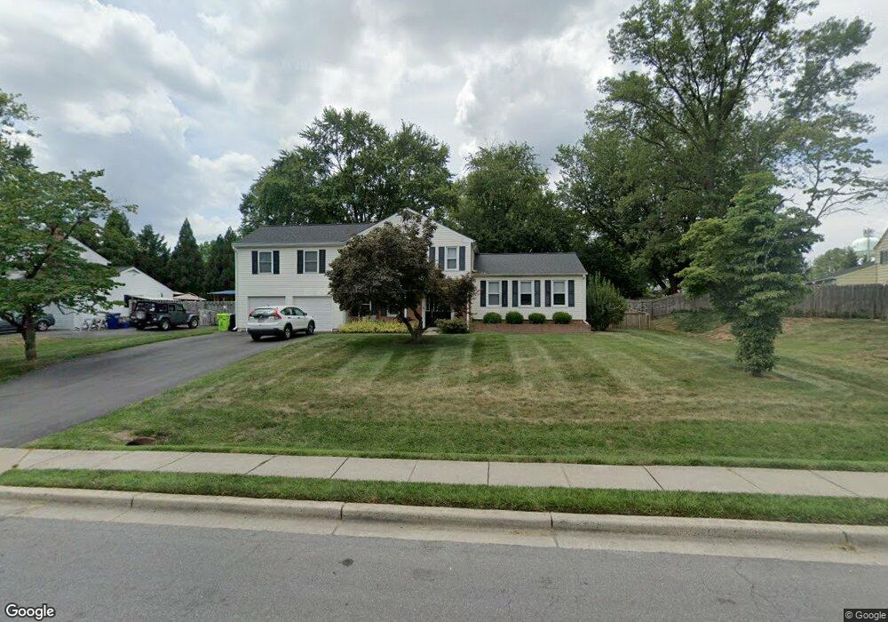 17308 Hoskinson Rd, Poolesville, MD 20837 - photo 1