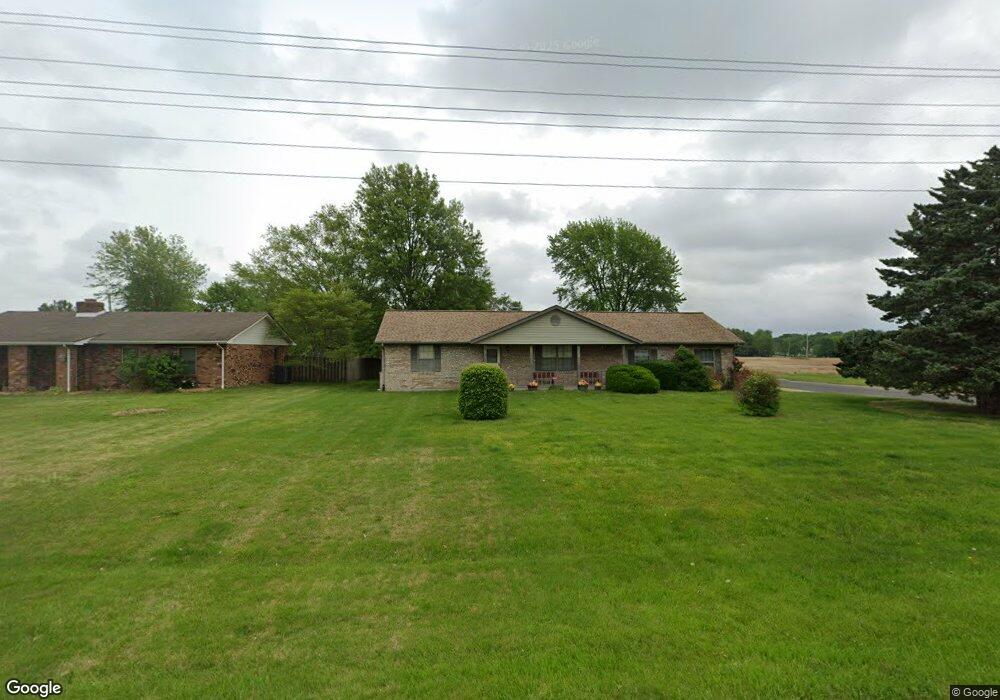 641 Urbanna Dr, Freeburg, IL 62243 - photo 1