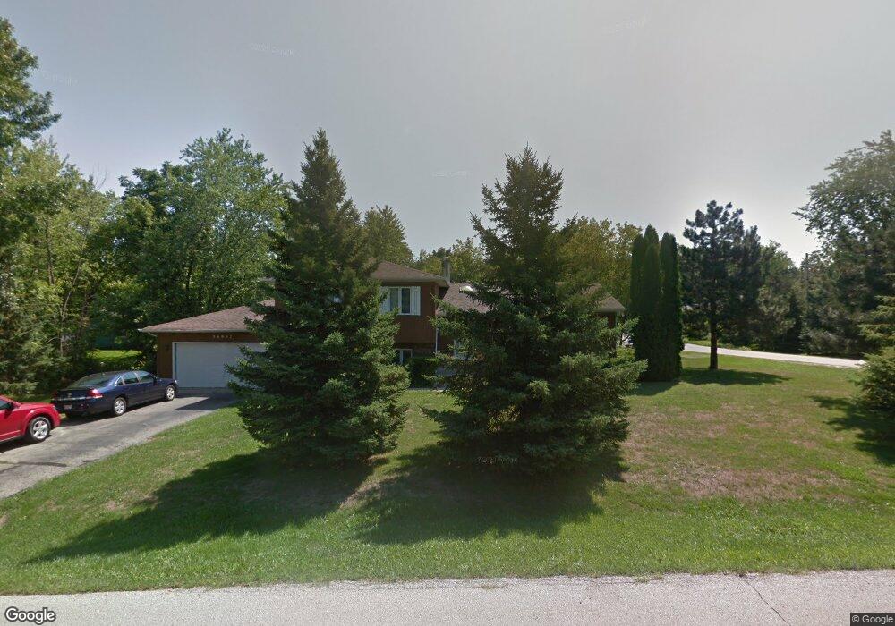 36957 N Boulevard View Ave, Waukegan, IL 60087 - photo 1